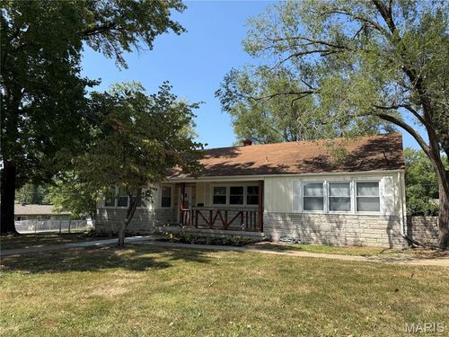 1005 Hawthorn Ave, Saint Charles, MO, 63301-4726 | Card Image
