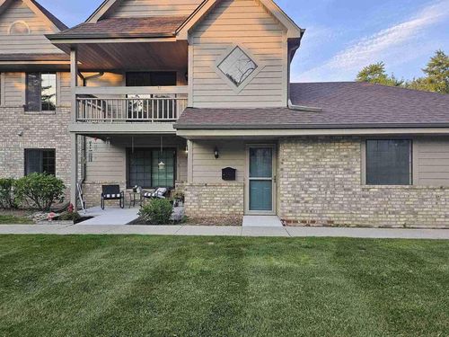 N80W12960 Fond Du Lac Avenue, Menomonee Falls, WI, 53051 | Card Image