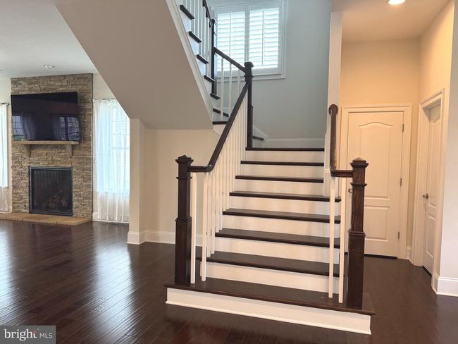 24814 Barrington Grove Ct, House other with 5 bedrooms, 5 bathrooms and null parking in Aldie VA | Image 48