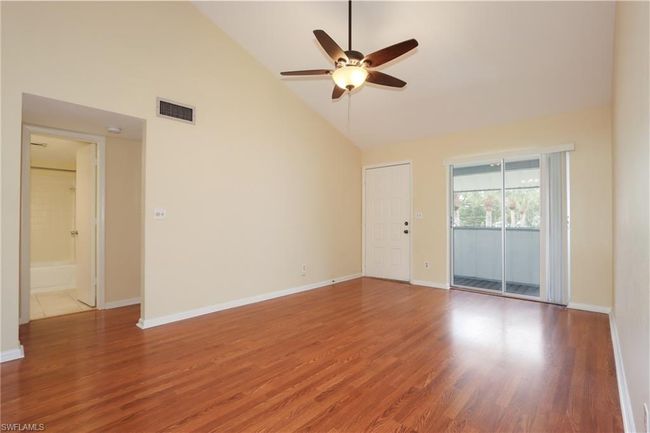 APT-206 - 1275 7 Th Ave N, Condo with 2 bedrooms, 2 bathrooms and 1 parking in NAPLES FL | Image 6