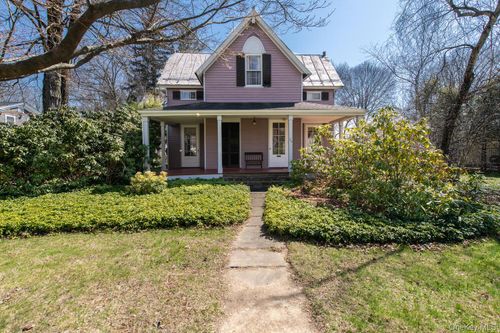 20 South Street, Rhinebeck, NY, 12572 | Card Image