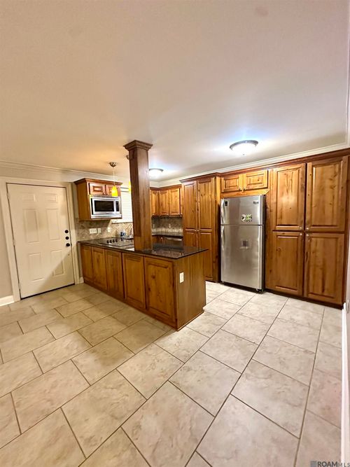 111-1290 Park Blvd, Baton Rouge, LA, 70806 | Card Image