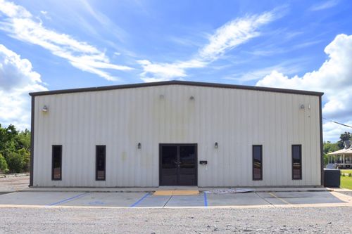 17911 Highway 3235, Galliano, LA, 70354-3626 | Card Image