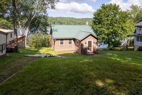 97 Campbell Rd, Castleton, VT, 05735-9429 | Card Image