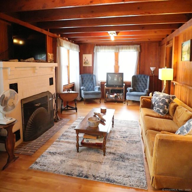 31 Meriden Road, House other with 4 bedrooms, 2 bathrooms and 3 parking in Old Lyme CT | Image 7