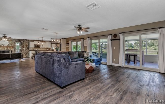 7420 W Golf Club St, House other with 3 bedrooms, 4 bathrooms and 1 parking in Crystal River FL | Image 6