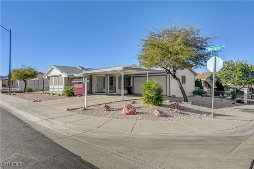 2011 Darla St, Henderson, NV, 89002-8664 | Card Image