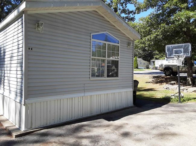 58 Mobile Dr, House other with 3 bedrooms, 2 bathrooms and null parking in Hudson NH | Image 24