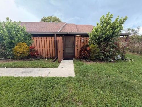 53-d-534 Springdale Cir, Palm Springs, FL, 33461-1532 | Card Image