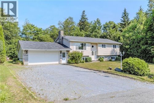 70 Leighside Crt, Grand Bay Westfield, NB, E5K1Z4 | Card Image