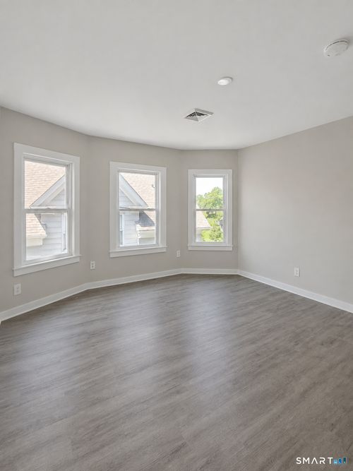 3-187 Hart St, New Britain, CT, 06052-2107 | Card Image
