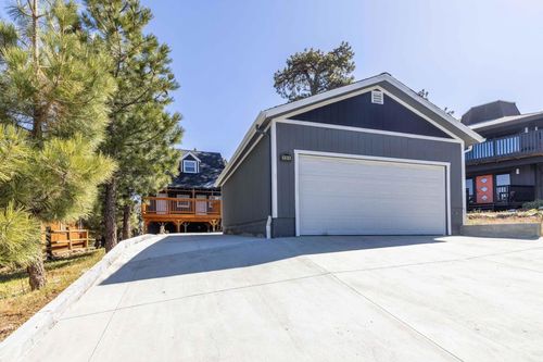 721 Villa Grove Ave, Big Bear Lake, CA, 92315-9714 | Card Image