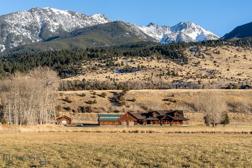 1986 East River Road, Livingston, MT, 59047 | Card Image