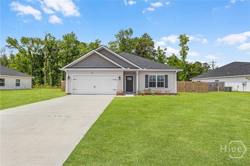 39 Legacy Ln, Hinesville, GA, 31313-1255 | Card Image