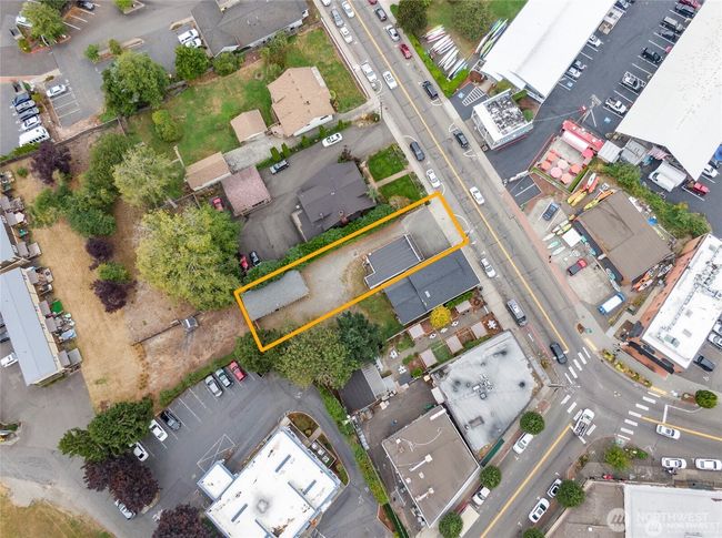 shot from above | Image 8