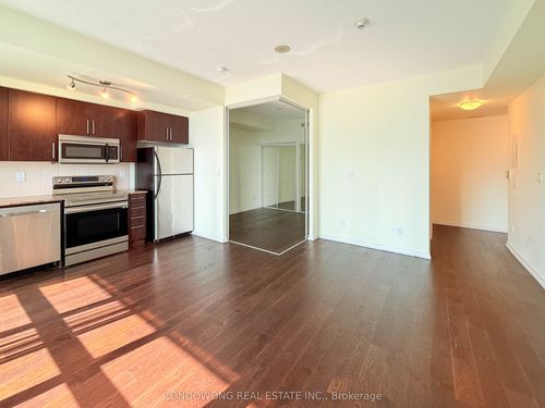 2611-55 Bremner Blvd, Toronto, ON, M5J0A6 | Card Image
