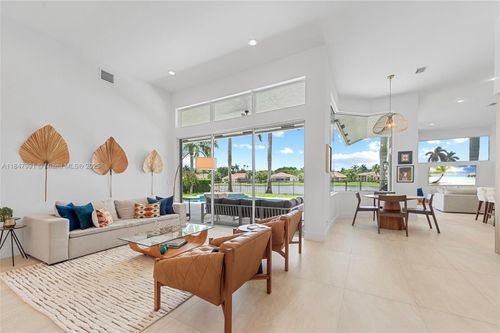 341 Mallard Rd, Weston, FL, 33327-1117 | Card Image