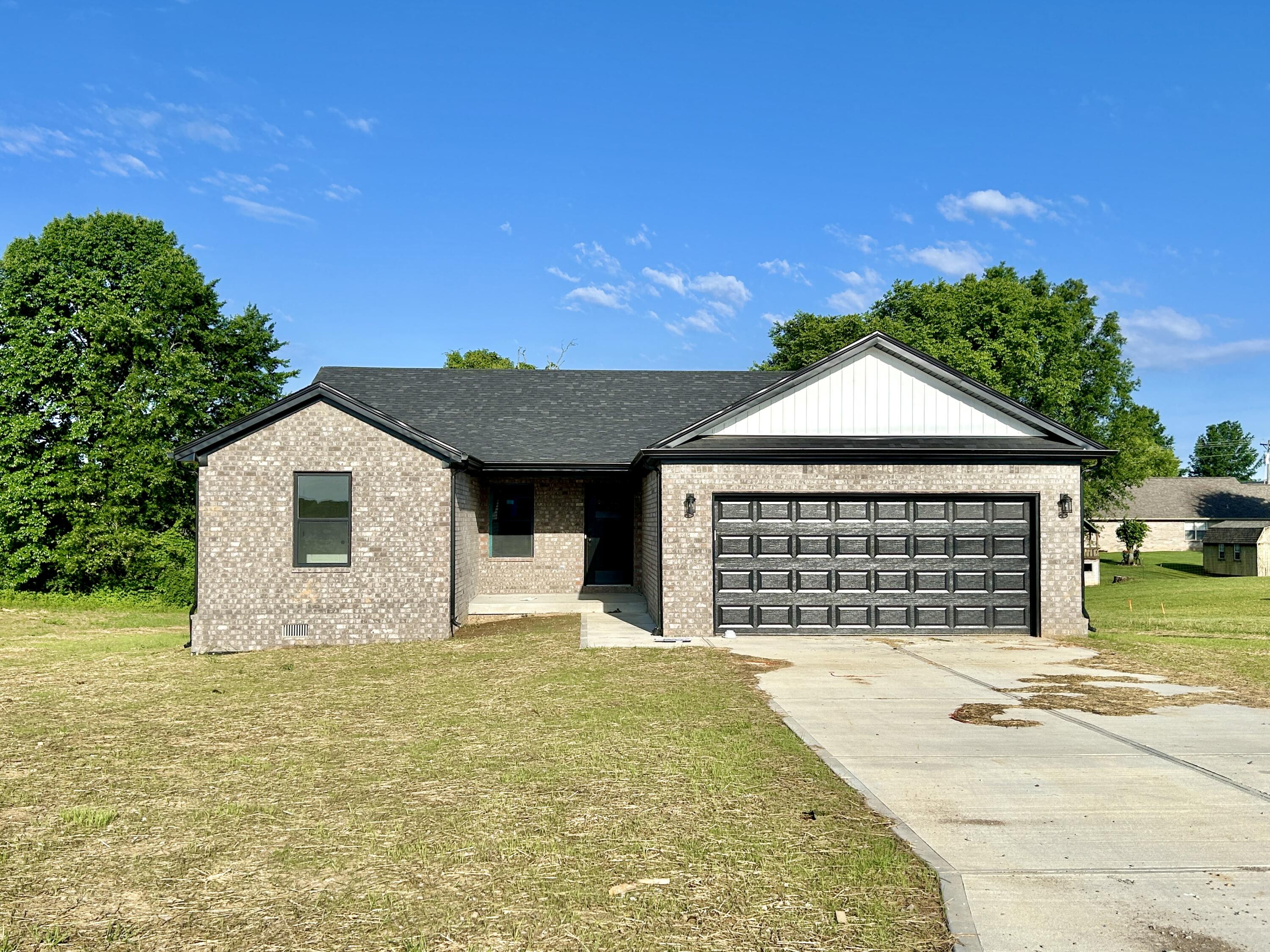 120 Lone Oak Drive, For Sale in Somerset Zoocasa