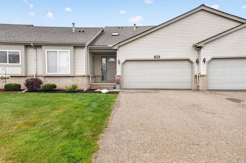 21004 Wilson St, Grand Blanc, MI, 48439-7202 | Card Image