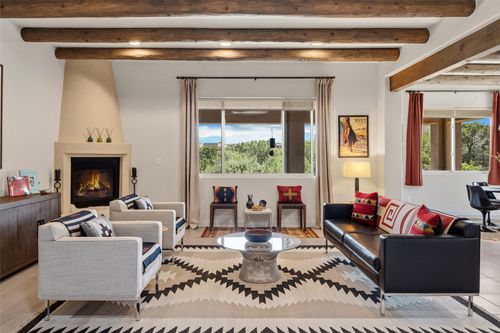 22 Via Summa, Santa Fe, NM, 87507 | Card Image