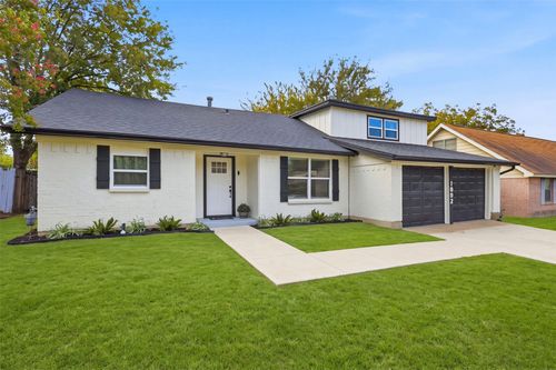 1002 Rosewood Ln, Arlington, TX, 76010-5832 | Card Image