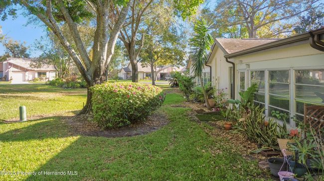 7429 Heather Walk Dr, Townhouse with 2 bedrooms, 2 bathrooms and null parking in WEEKI WACHEE FL | Image 34