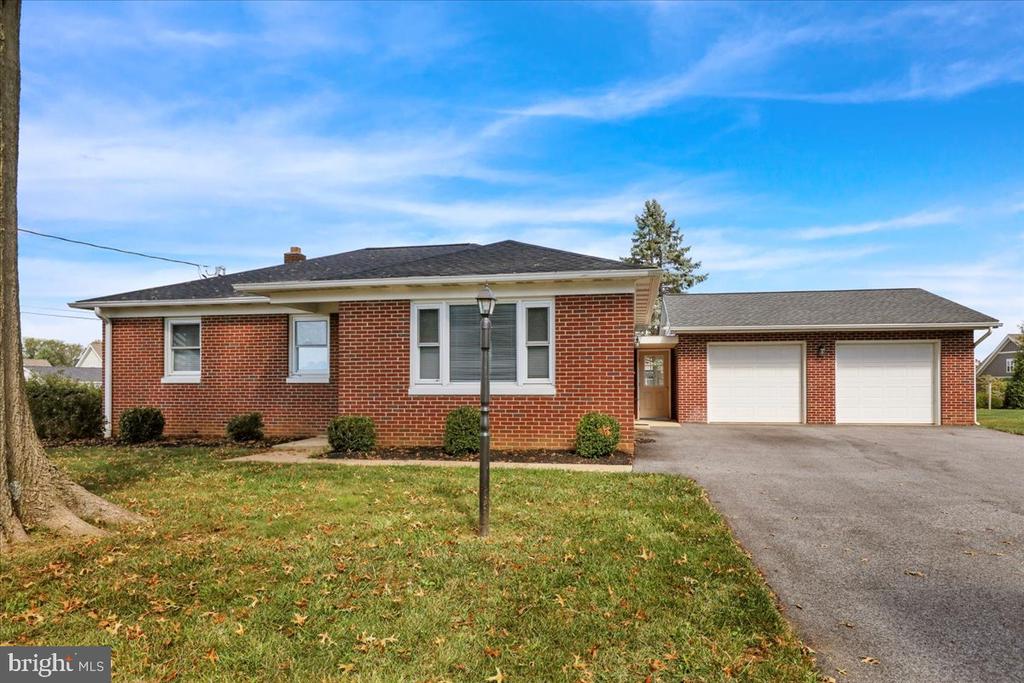 Wynwood Dr, Willow Street, PA 17584