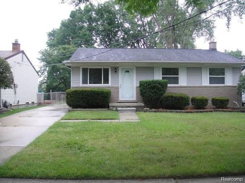 37258 Carpathia Blvd, Sterling Heights, MI, 48310-3845 | Card Image