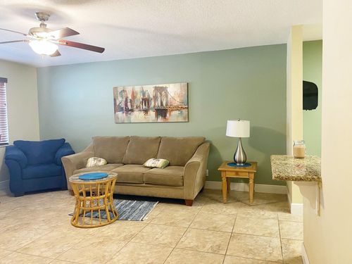 205-801 Hummingbird Way, North Palm Beach, FL, 33408-5147 | Card Image