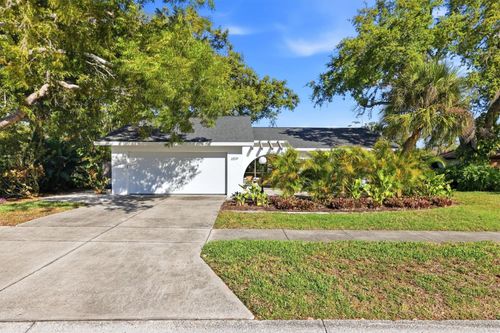 6519 Waterford Cir, SARASOTA, FL, 34238-2637 | Card Image