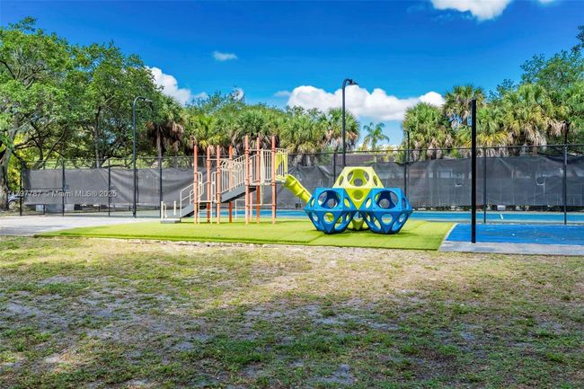 APT-115 - 4235 N University Dr, Condo with 2 bedrooms, 2 bathrooms and null parking in Sunrise FL | Image 25