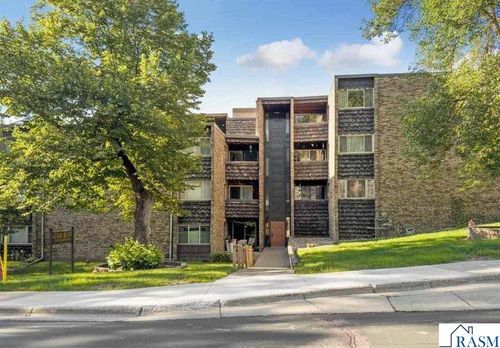 211-100 Cedar St, Mankato, MN, 56001-4602 | Card Image