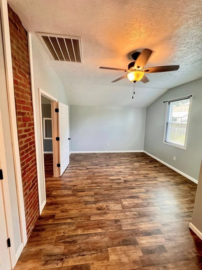 18437 Governor G C Peery Hwy, House other with 3 bedrooms, 2 bathrooms and null parking in Pounding Mill VA | Image 8