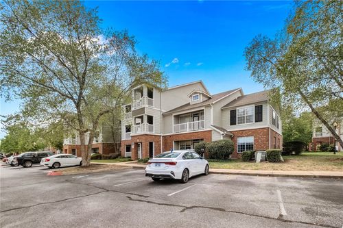 102-4245 Ne Meadow Creek Cir, Fayetteville, AR, 72703-6352 | Card Image