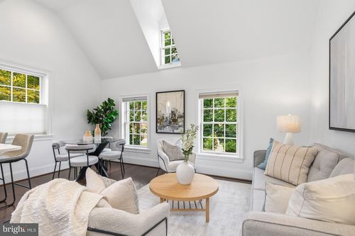 6-2323 40th St Nw, WASHINGTON, DC, 20007-1752 | Card Image