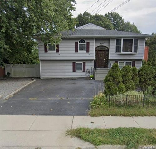 1032 Union Blvd, Bay Shore, NY, 11706-7504 | Card Image