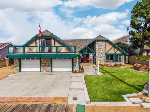 221 East St, Norco, CA, 92860-2132 | Card Image