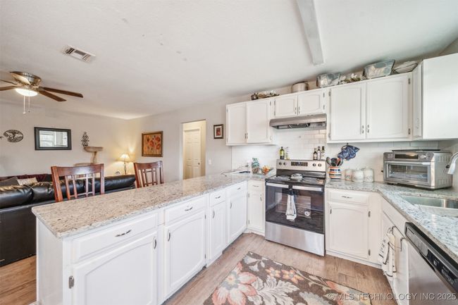 65663 336 Rd, House other with 3 bedrooms, 2 bathrooms and null parking in Chouteau OK | Image 11