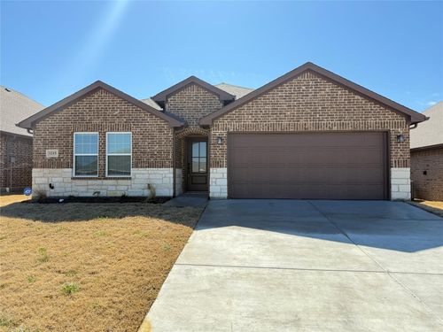 1215 Brad Kellar Dr, Greenville, TX, 75402-8230 | Card Image