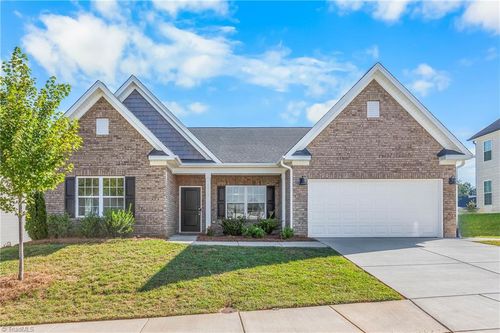 6219 Finch Meadow Ct, Clemmons, NC, 27012-9985 | Card Image