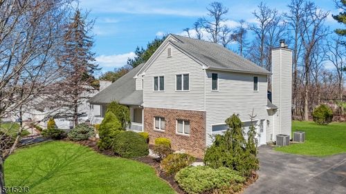 34 Knob Hill Rd, Morganville, NJ, 07751-9509 | Card Image