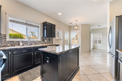 287 Mayberry St, Henderson, NV, 89052-2310 | Card Image