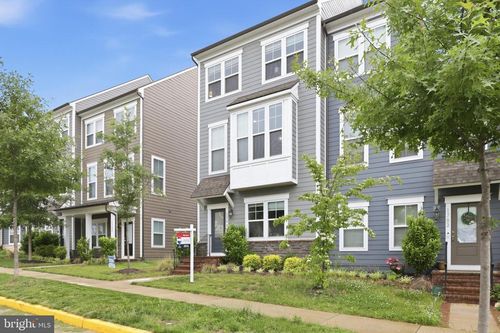 1784 Hickory Woods Rd, DUMFRIES, VA, 22026-2989 | Card Image