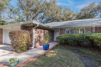 front of house, front door view | Image 2