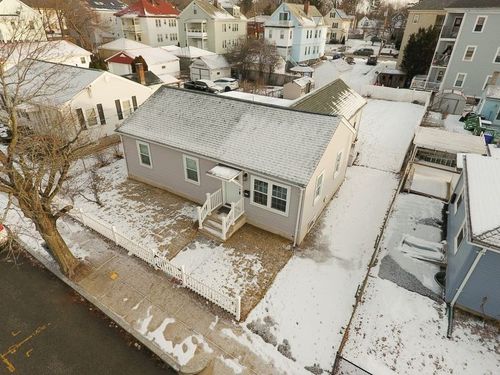 106 Lewiston St, Boston, MA, 02136-3740 | Card Image