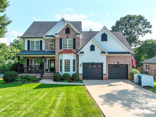 11238-104-910 44th Avenue Court Ne, Hickory, NC, 28601 | Card Image