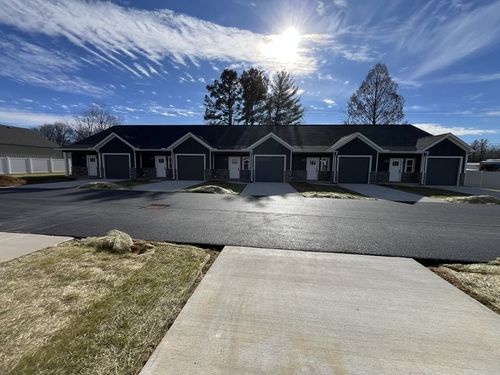 208-111 Highway 52 E, Portland, TN, 37148-1440 | Card Image