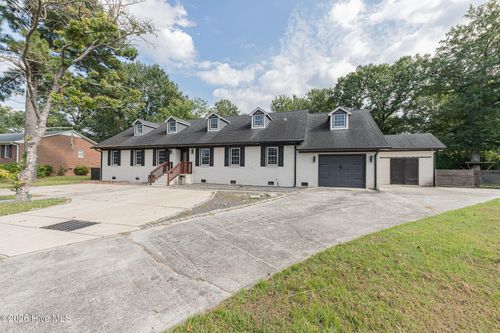 107 Boatswain Dr, New Bern, NC, 28562-8920 | Card Image