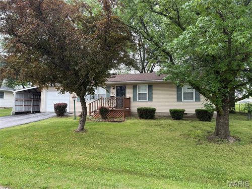 15 W Bibb Dr, Bowling Green, MO, 63334-2421 | Card Image