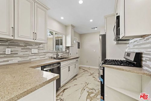 1852 Holmby Ave, Los Angeles, CA, 90025-4902 | Card Image